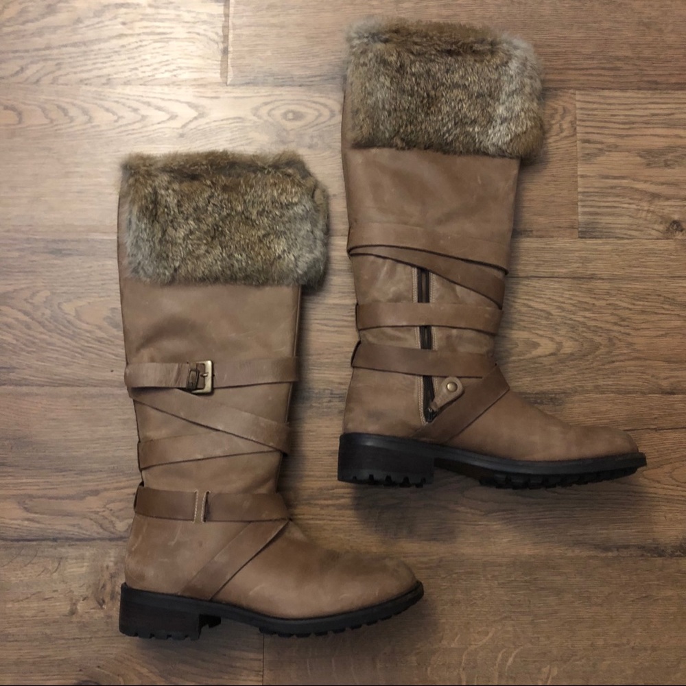 Winter boots with real fur trim